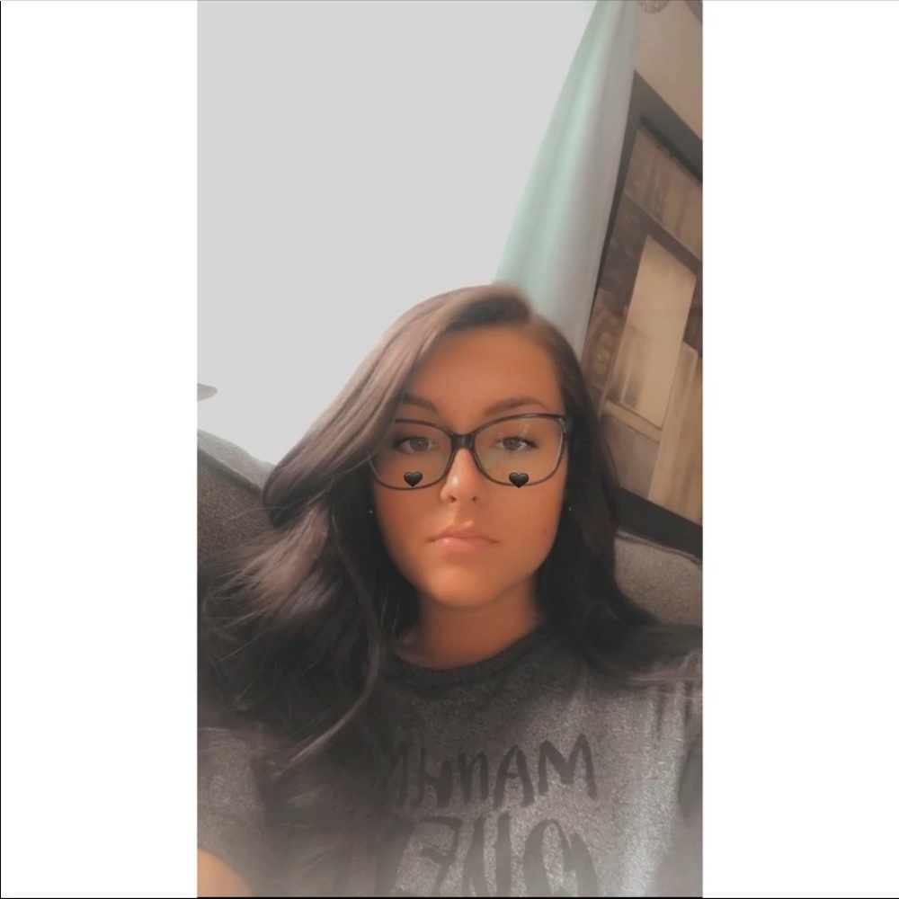 Meet your Posher, Lexi